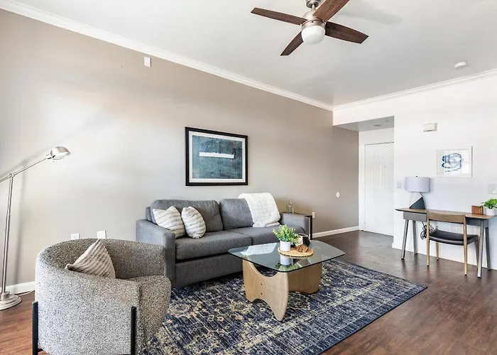 Apartment Landing - The Henderson Fort Worth