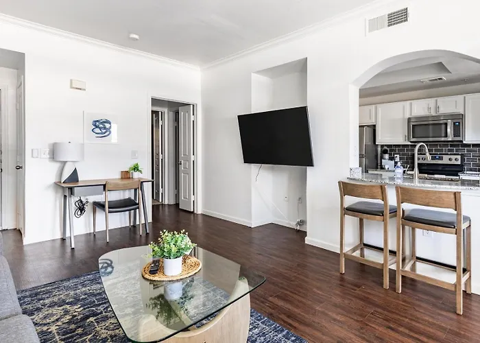 Apartment Landing - The Henderson
