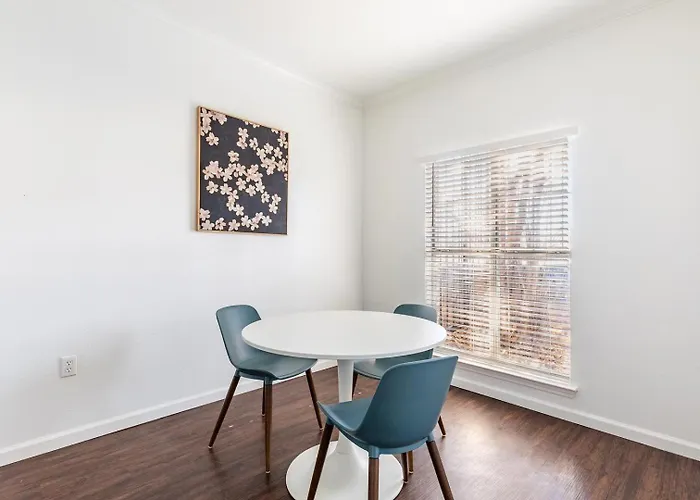 Apartment Landing - The Henderson Fort Worth